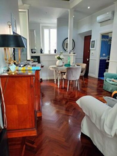 Appartamento trilocale in vendita in Roma