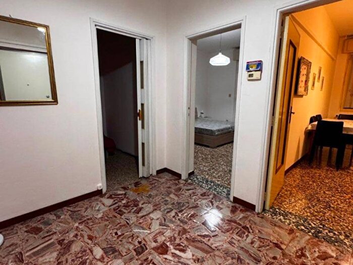 Appartamento trilocale in affitto in Via Gherardo Vaiarini, Belvedere, Piacenza