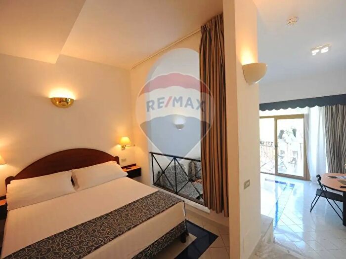 Appartamento bilocale in vendita in Positano