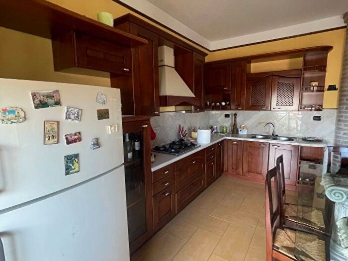 Appartamento trilocale in affitto in Via Cagliari, Catanzaro Lido, Catanzaro