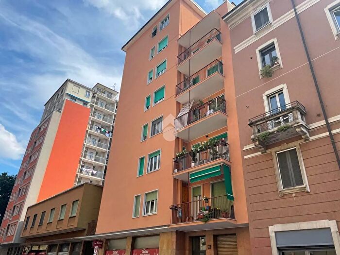 Appartamento bilocale in vendita in Via Vespri Siciliani, Milano