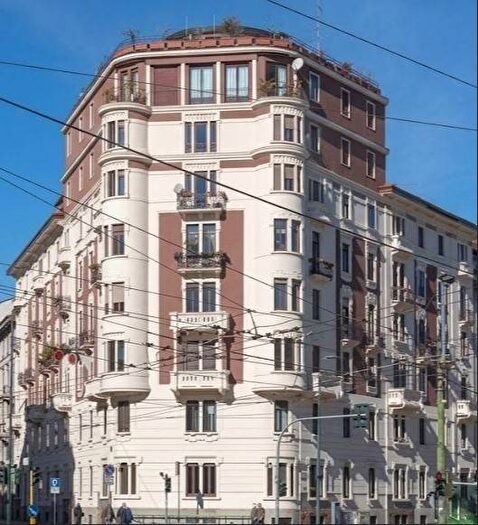 Appartamento trilocale in affitto in Via Antonio Stradivari, Buenos Aires, Milano