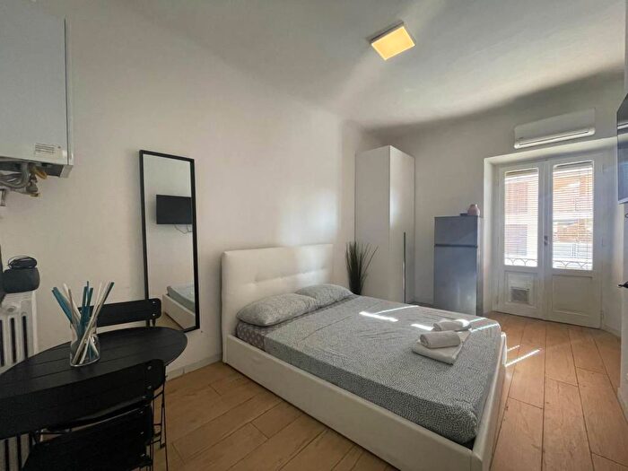 Appartamento monolocale in affitto in Via Lodovico Muratori, Porta Romana Medaglie d'Oro, Milano