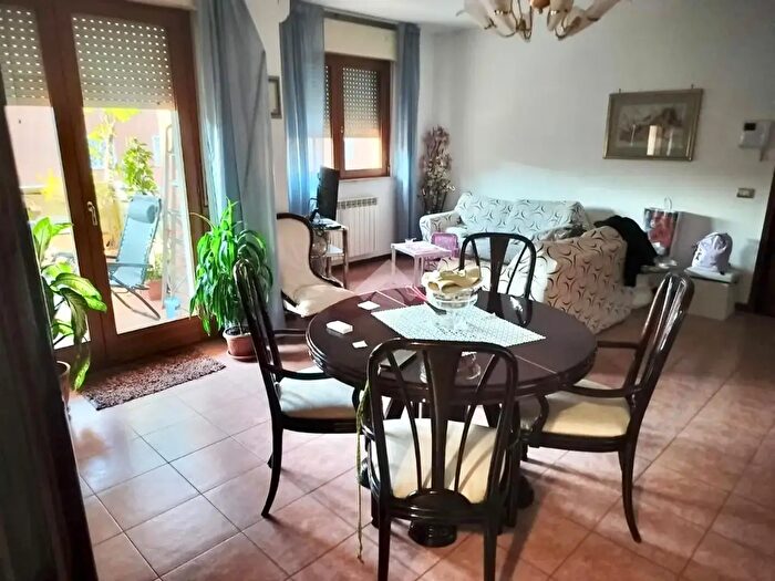Appartamento quadrilocale in affitto in Roma