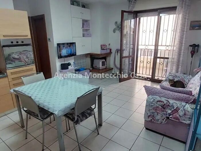 Appartamento trilocale in vendita in Via GMazzini, Tavullia