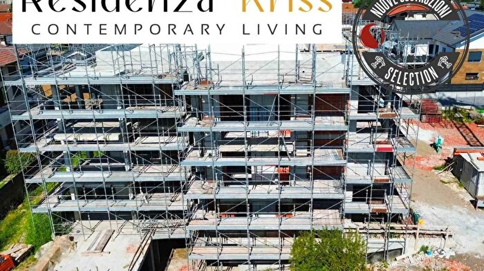 Appartamento trilocale in vendita in Via Vittorio Emanuele Lazzate, Lazzate