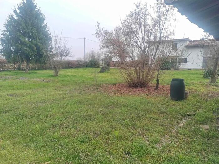 Casa quadrilocale in vendita in Strada Formica, Gragnano Trebbiense