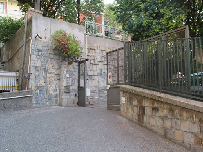 Appartamento quadrilocale in affitto in Via San Fruttuoso, San Fruttuoso, Genova
