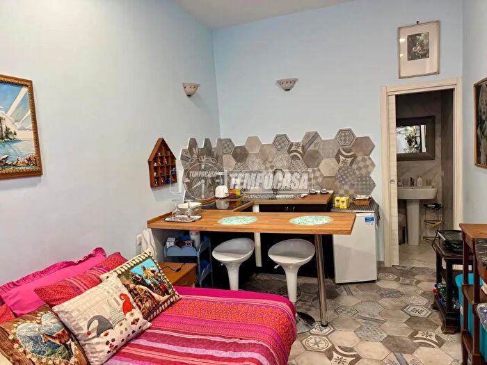 Appartamento monolocale in vendita in Napoli