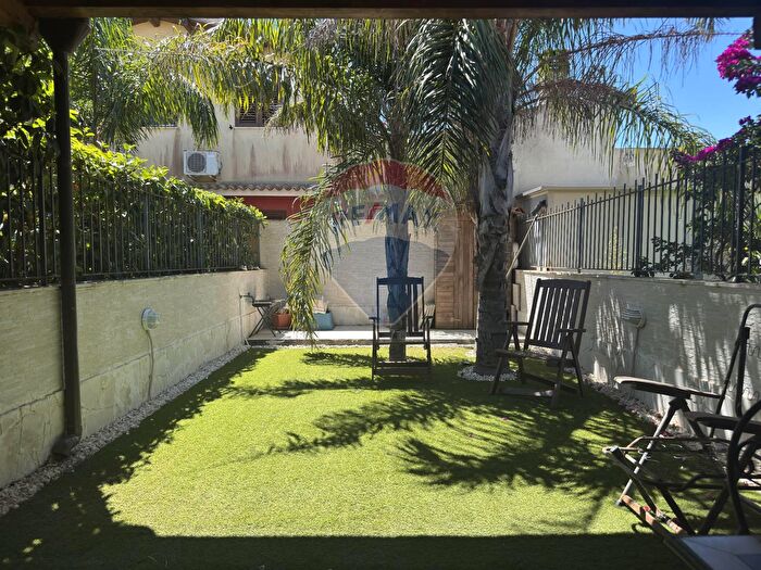 Casa trilocale in vendita in Viale Rosanna Snc, Noto