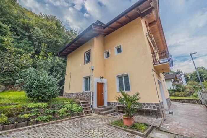 Casa con 6 locali in vendita in Via Josef Noldin, Laives