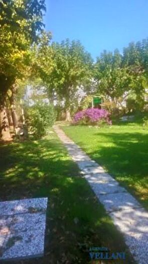 Casa con 5 locali in vendita in Carpi