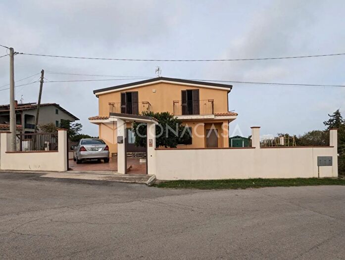 Casa con 5 locali in vendita in Via San Bernardino, Monteodorisio