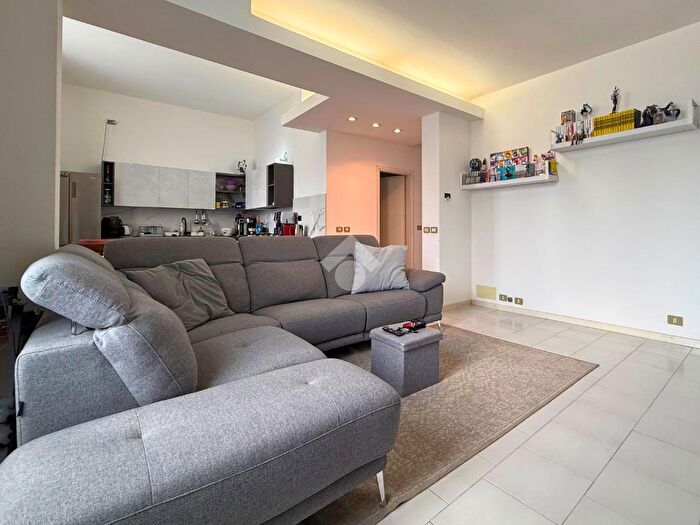 Casa trilocale in vendita in Via Monte Grappa, Dalmine