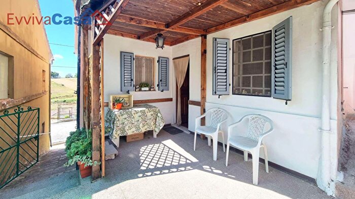 Casa con 7 locali in vendita in Via Montoro Nuovo, Filottrano