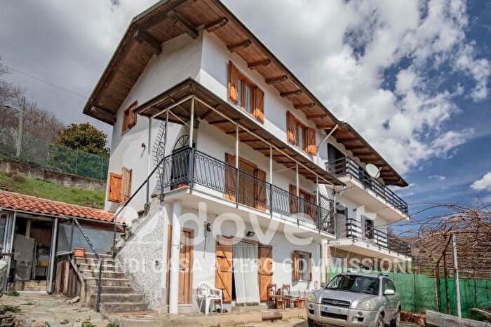 Casa quadrilocale in vendita in Borgata Fiardera, Rubiana