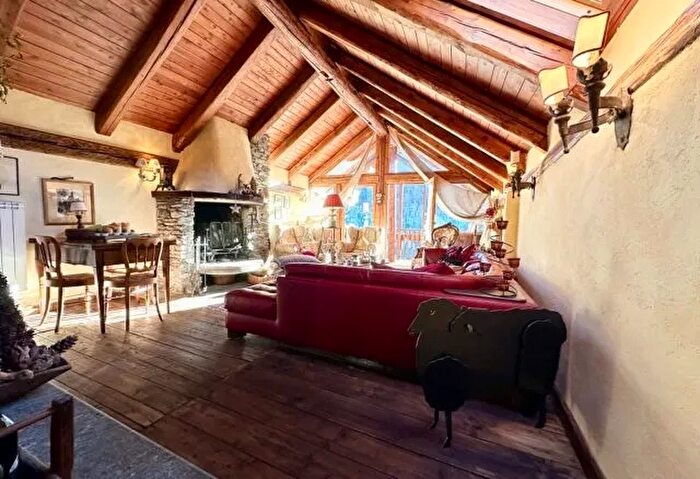 Appartamento con 5 locali in vendita in Cesana Torinese