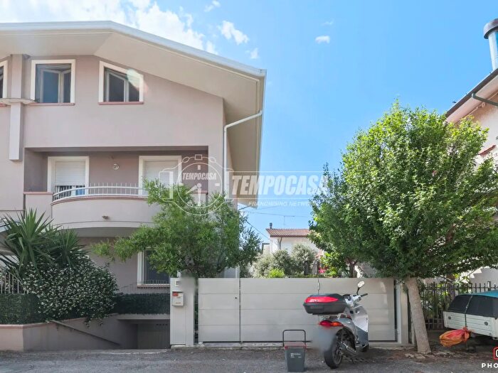 Appartamento quadrilocale in vendita in Via Isonzo, Cattolica