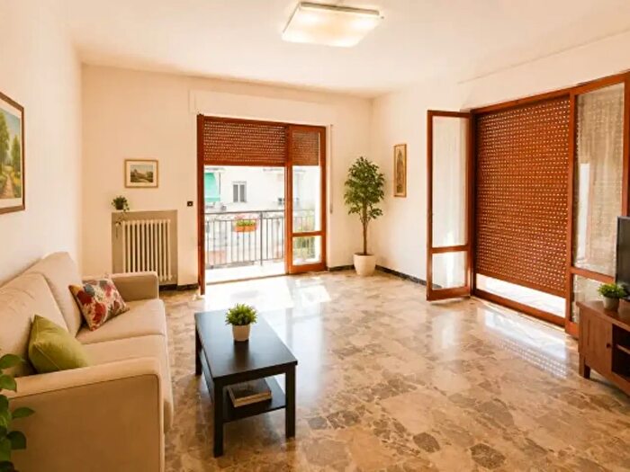 Casa con 5 locali in vendita in Jesi