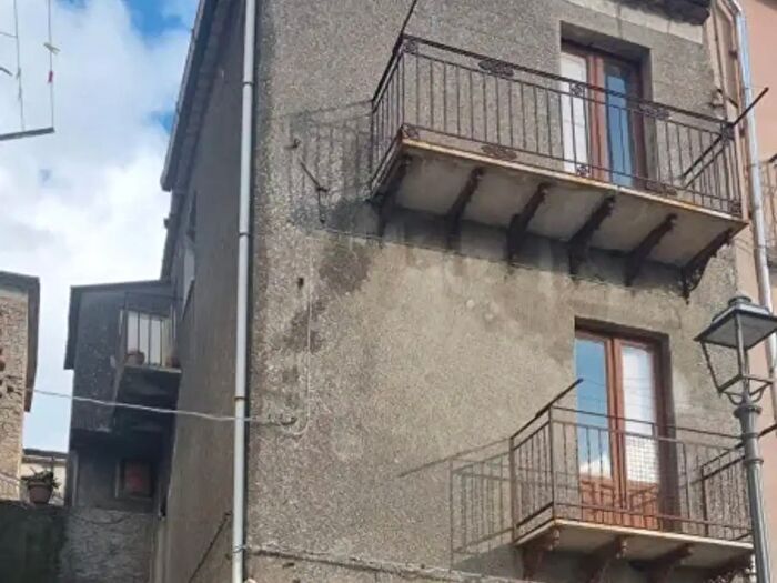 Casa trilocale in vendita in Via Carlo Marx, Raccuja