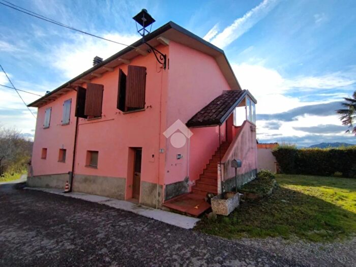 Casa quadrilocale in vendita in Strada Mastro, Mercato Saraceno