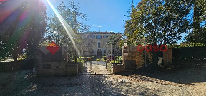 Appartamento con 7 locali in vendita in Strada dei Cappuccini, Siena