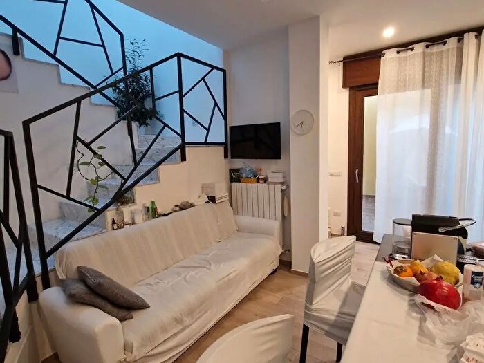 Appartamento trilocale in affitto in Via Venti Settembre, Brindisi