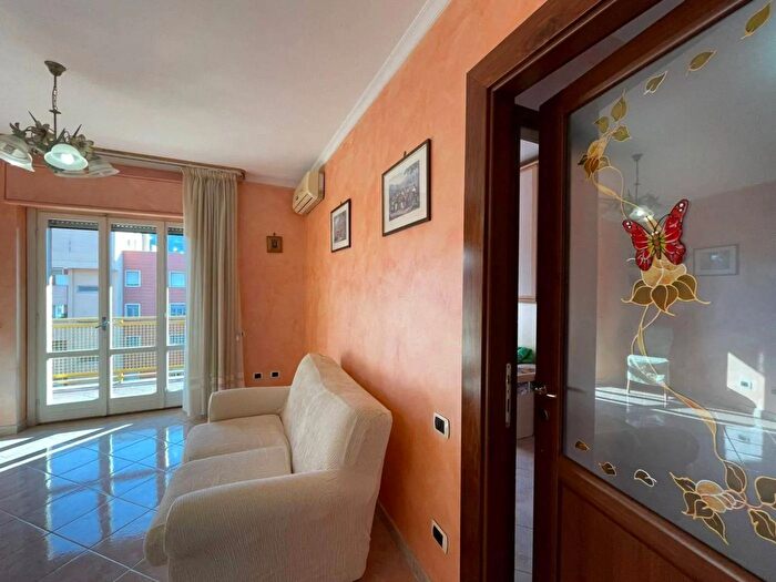 Appartamento con 5 locali in vendita in Via Montemontano a Isola del Liri Frosinone, Isola Del Liri