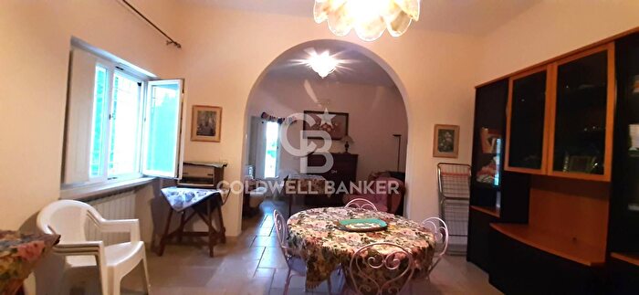 Casa con 11 locali in vendita in Via Monti del Duca, Martina Franca