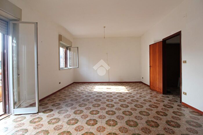 Appartamento quadrilocale in vendita in Via Mario Trapassi, Palermo