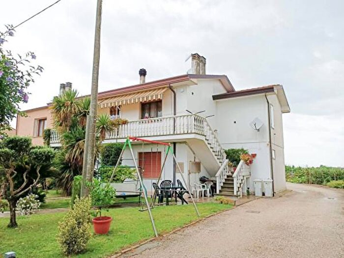 Casa con 6 locali in vendita in Corbola