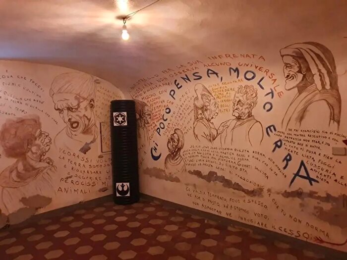 Casa con 6 locali in vendita in Vinci