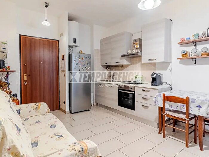 Appartamento bilocale in vendita in Via Rogoredo, Milano