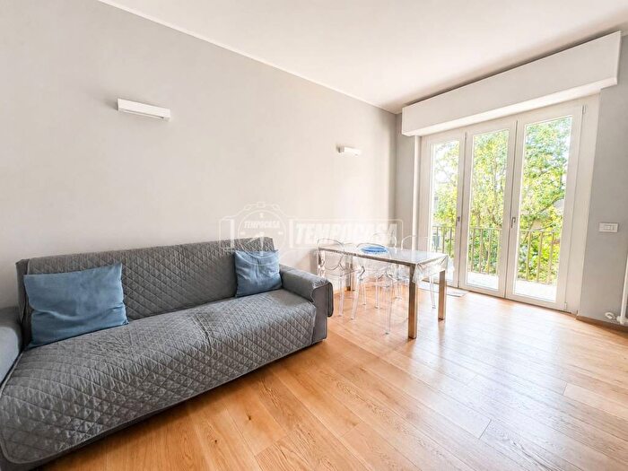 Appartamento bilocale in affitto in Via Giambellino, Giambellino, Milano