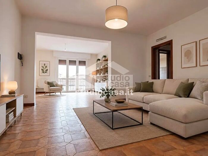 Appartamento quadrilocale in vendita in Via Nazario Sauro, Caravaggio