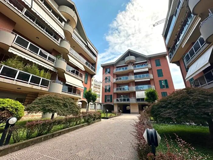 Appartamento con 5 locali in vendita in Corso Vittorio Veneto, Savigliano