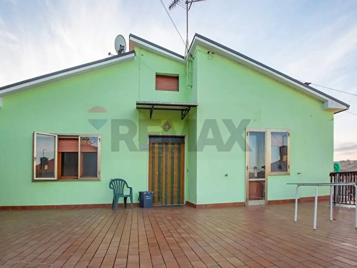Casa quadrilocale in vendita in Villamagna