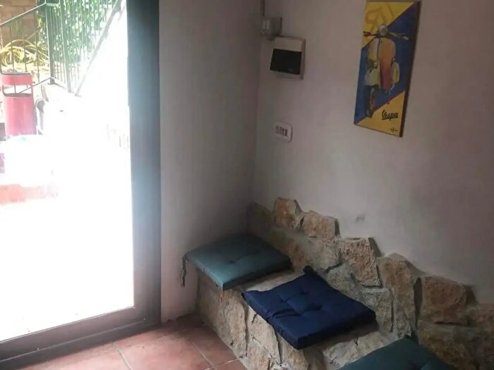 Appartamento bilocale in affitto in Via Aniello Falcone, Napoli