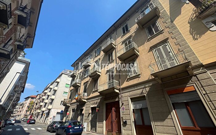 Appartamento con 5 locali in vendita in Via Vincenzo Monti, Torino