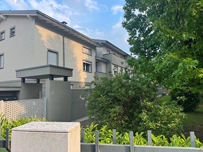 Appartamento bilocale in affitto in Via Dante Alighieri, Centro, Agrate Brianza