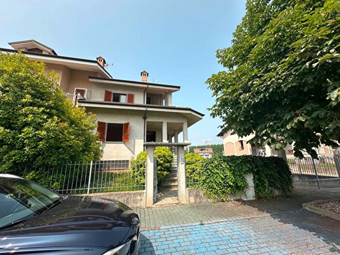 Casa quadrilocale in vendita in Via Pietro Prato Cavallermaggiore, Cavallermaggiore