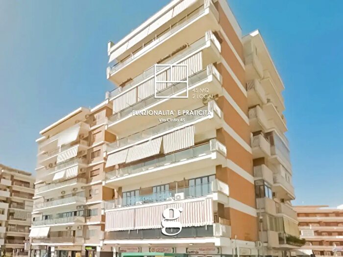 Appartamento bilocale in affitto in Via Cintia, Napoli