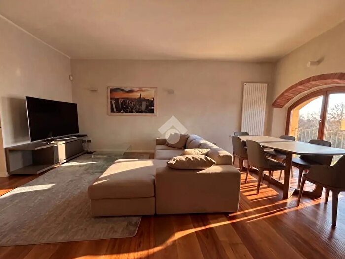 Appartamento trilocale in vendita in Via Cesare Battisti, Paladina