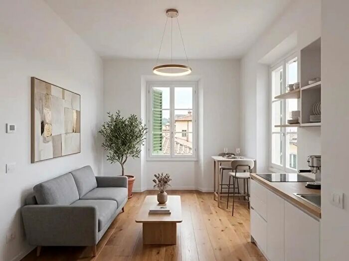 Appartamento trilocale in vendita in Via Fratelli Bandiera, Firenze