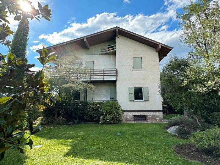 Casa con 6 locali in vendita in Via Trento, Pescantina