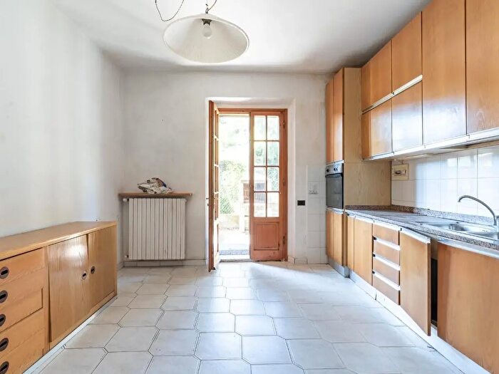 Casa quadrilocale in vendita in Envenuto Cellini, Montelupo Fiorentino