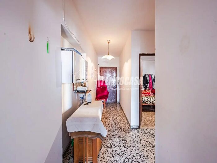 Appartamento trilocale in vendita in Correggio