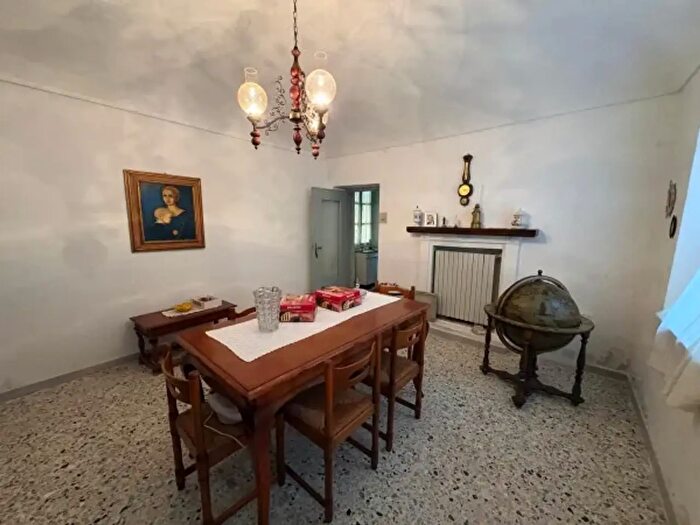 Casa con 5 locali in vendita in Via Camillo Benso di Cavour, Castagnole Monferrato