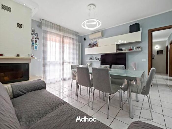 Appartamento quadrilocale in vendita in Via Giugno, Colli al Metauro