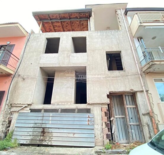 Casa trilocale in vendita in Via Clemente Matrisciano, Marigliano